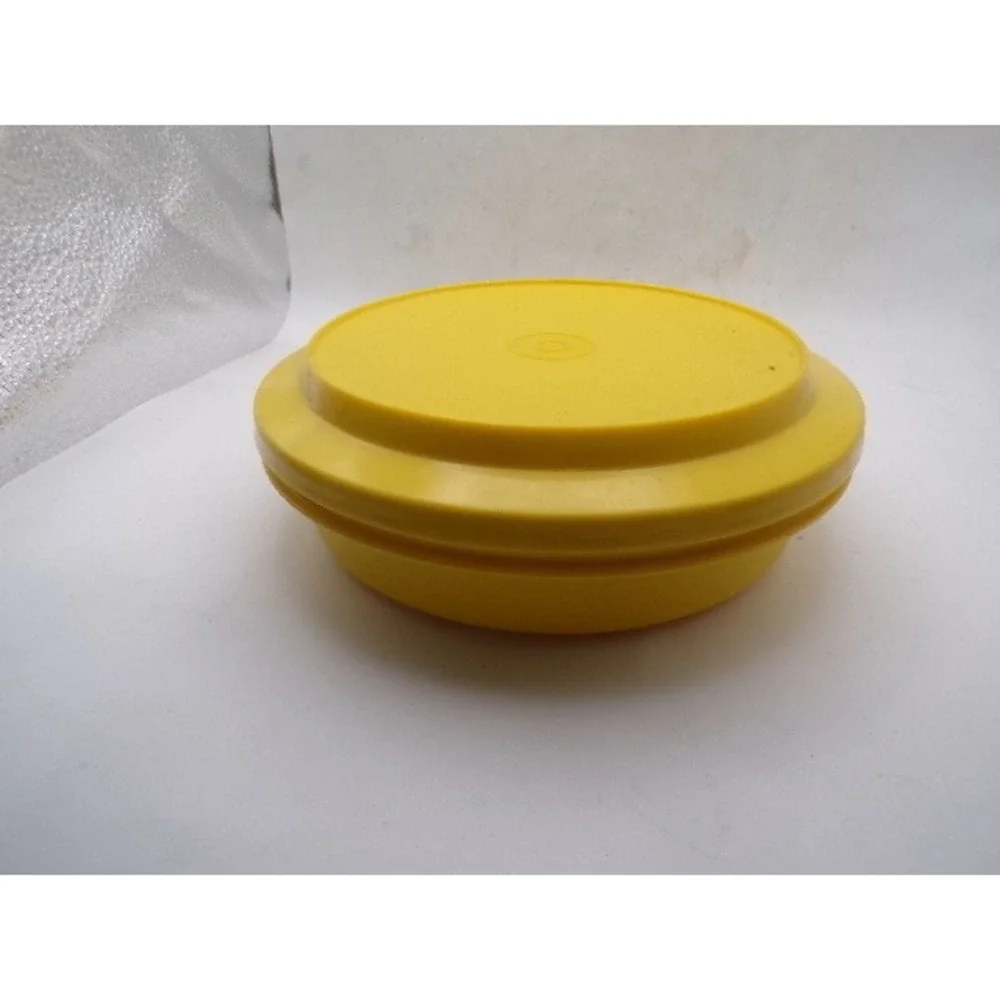 Vintage Tupperware Servalier Yellow Round Bowl with Instant Seal Lid 7 Inch 1204